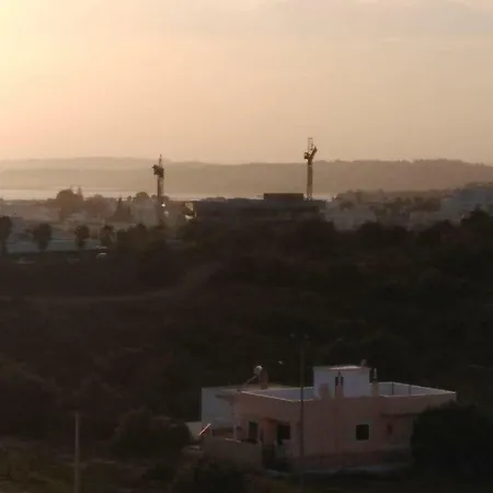 아파트 Splendorous Sea View T1 *